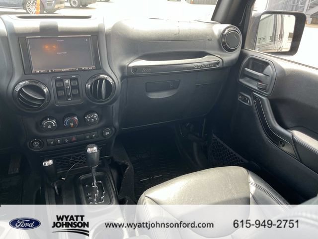 Used 2017 Jeep Wrangler Unlimited Sahara AWD/4WD image 13