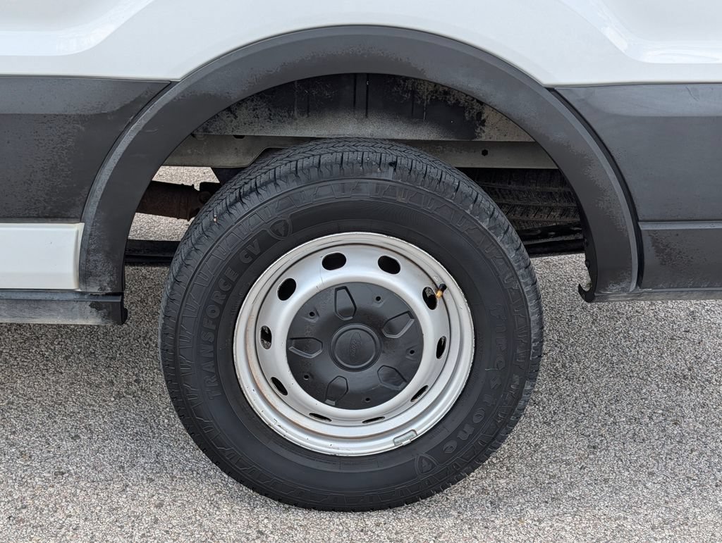 Certified 2020 Ford Transit 250 Medium Roof RWD image 20