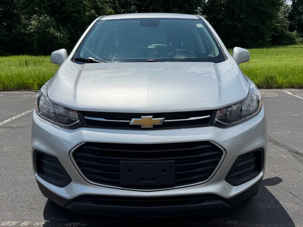 Used 2018 Chevrolet Trax LS AWD/4WD image 2
