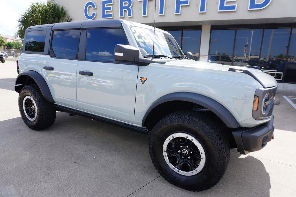 Certified 2023 Ford Bronco Badlands AWD/4WD image 1