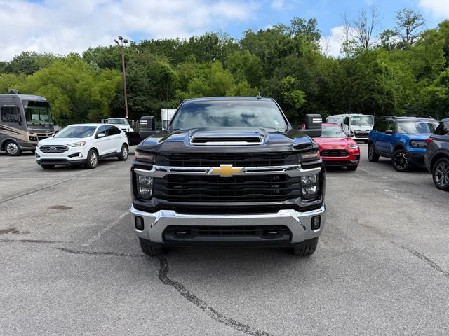Used 2024 Chevrolet Silverado 2500 LT w/ All Star Edition AWD/4WD image 9
