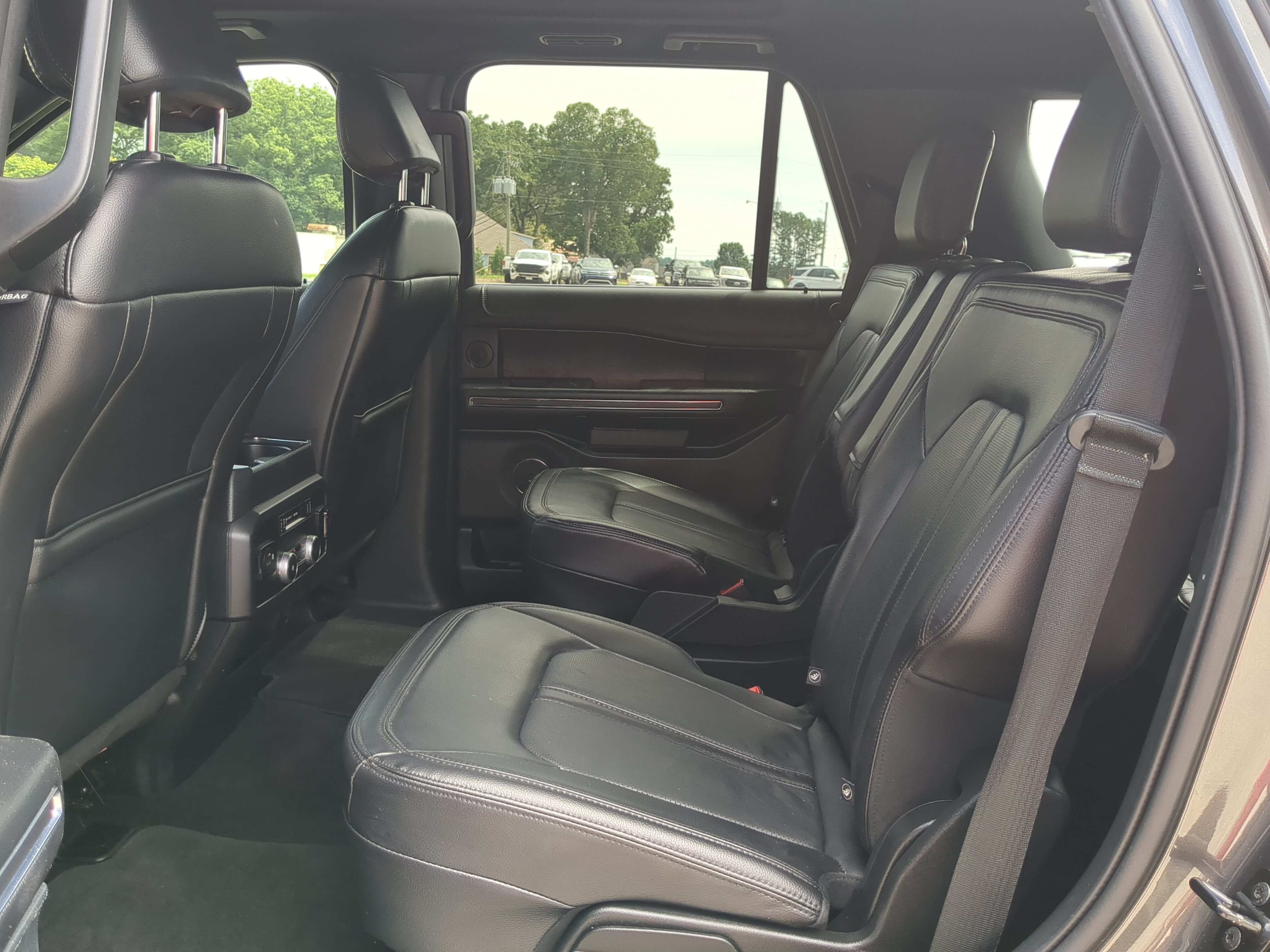 Certified 2021 Ford Expedition Limited RWD image 12