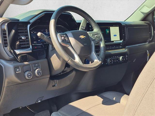 Used 2024 Chevrolet Silverado 1500 LT RWD image 10