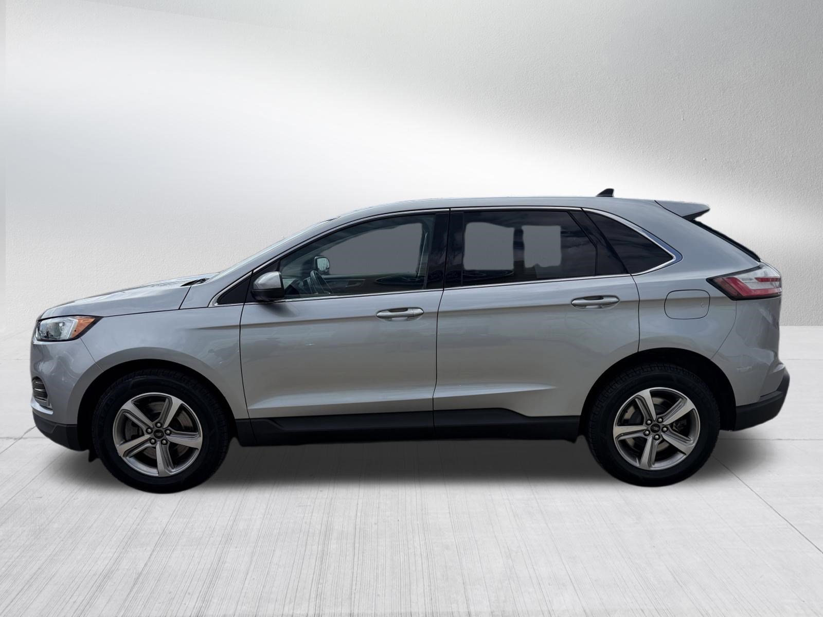 Certified 2024 Ford Edge SEL w/ Convenience Package AWD/4WD image 4