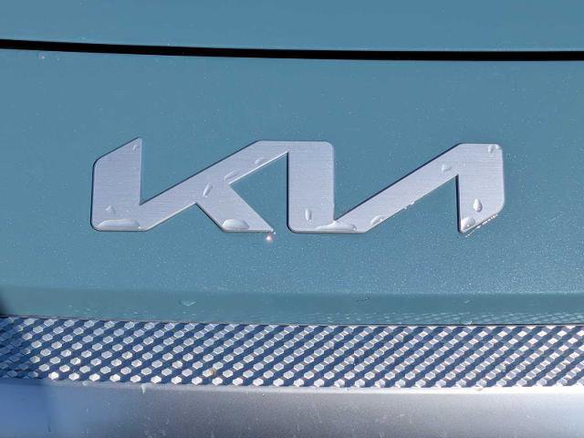 Used 2025 Kia Seltos S image 11