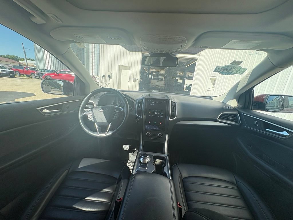 Certified 2024 Ford Edge SEL w/ Convenience Package AWD/4WD image 14