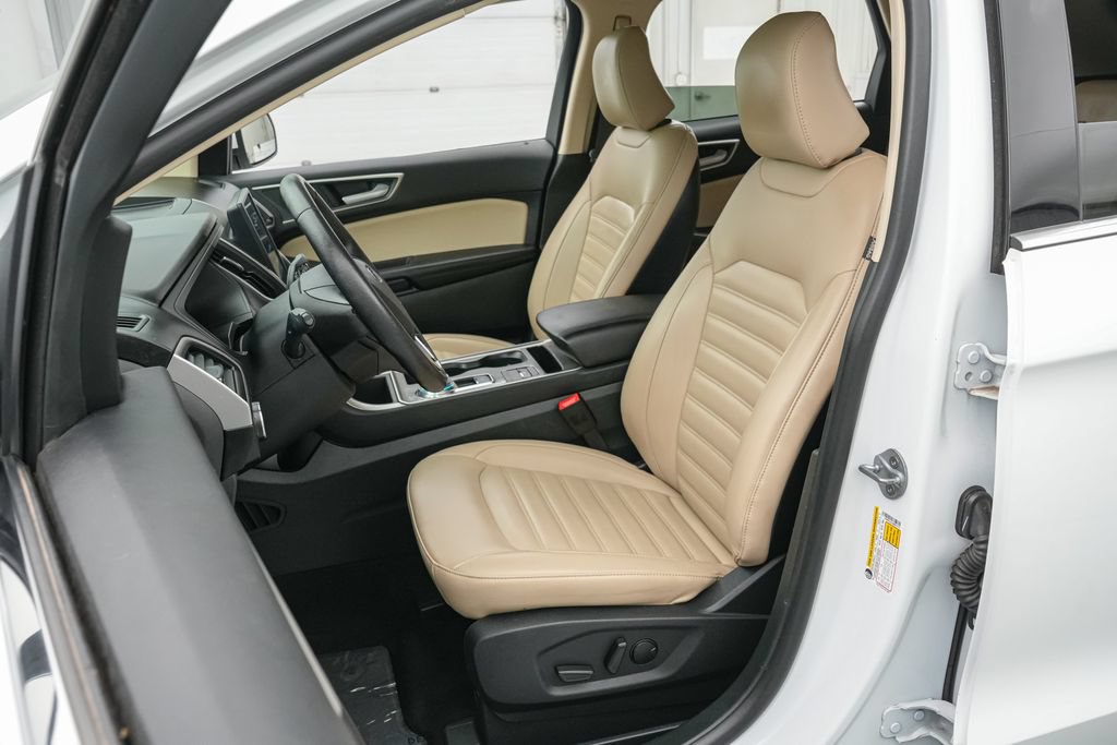 Certified 2024 Ford Edge SEL w/ Convenience Package AWD/4WD image 11