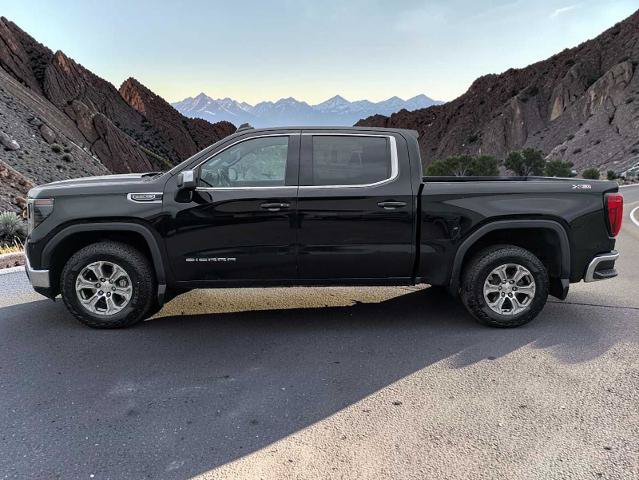 Used 2023 GMC Sierra 1500 SLE AWD/4WD image 3