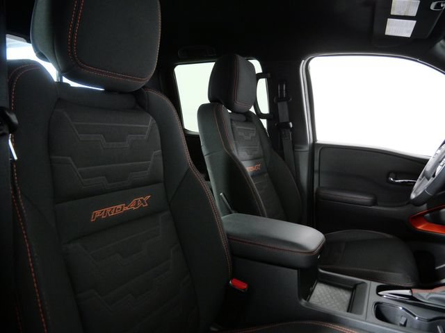 Used 2022 Nissan Frontier PRO-4X w/ Technology Package AWD/4WD image 14