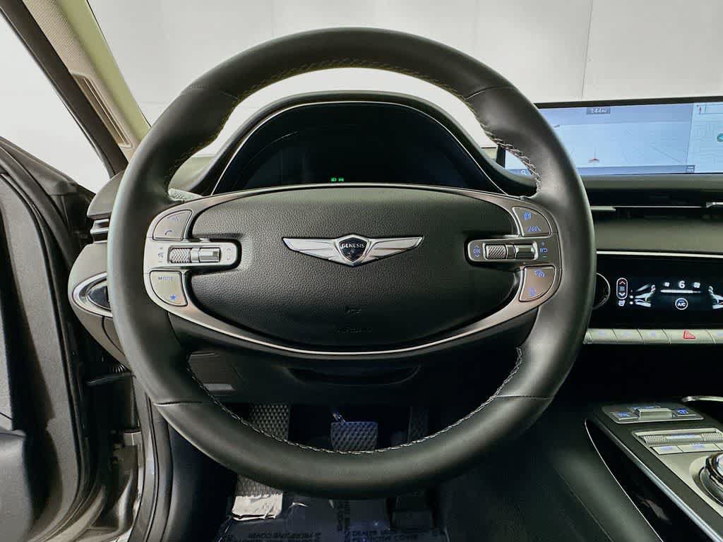 Used 2025 Genesis GV70 2.5T AWD/4WD image 16
