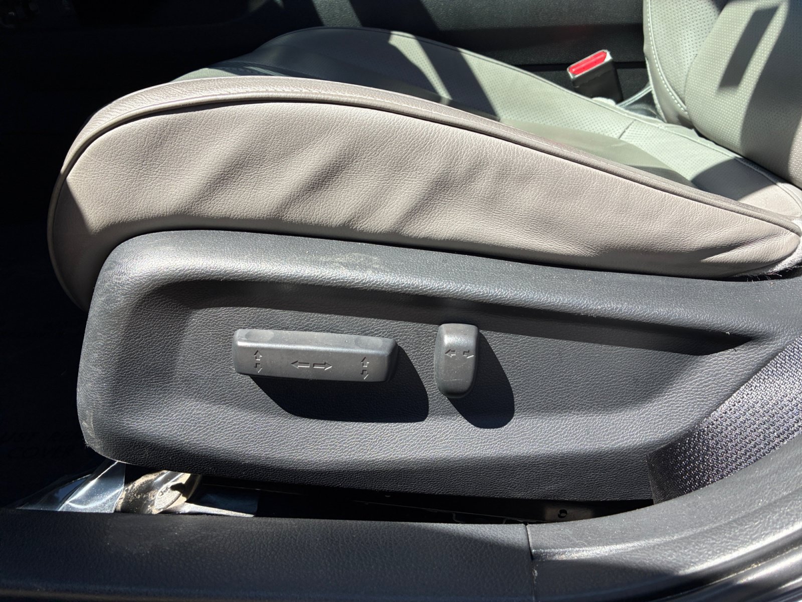 Used 2017 Honda Civic EX-L image 14