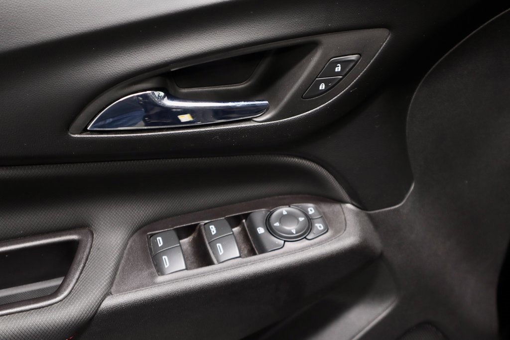 Used 2022 Chevrolet Equinox RS w/ Infotainment Package image 23