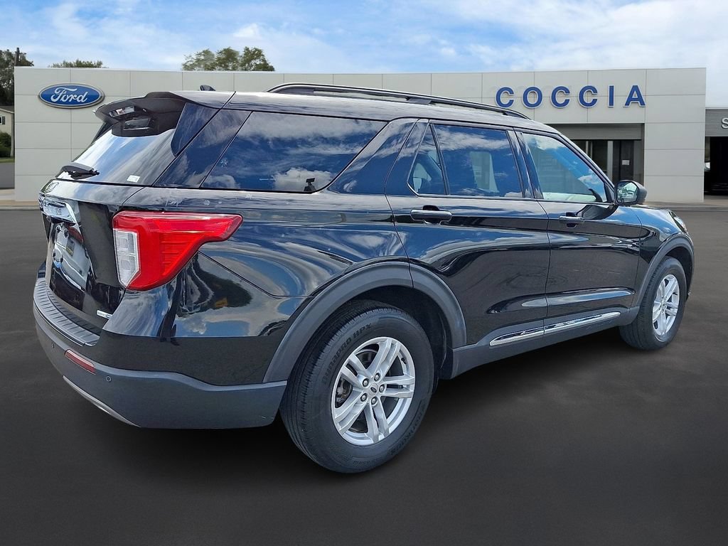 Certified 2020 Ford Explorer XLT w/ Equipment Group 202A AWD/4WD image 4