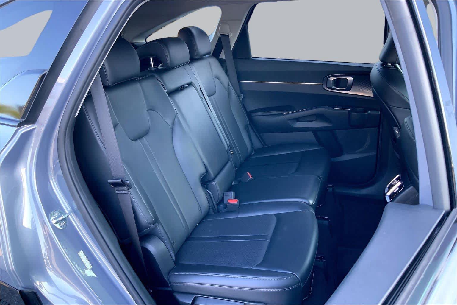 Used 2023 Kia Sorento S w/ Panoramic Sunroof Package FWD image 19