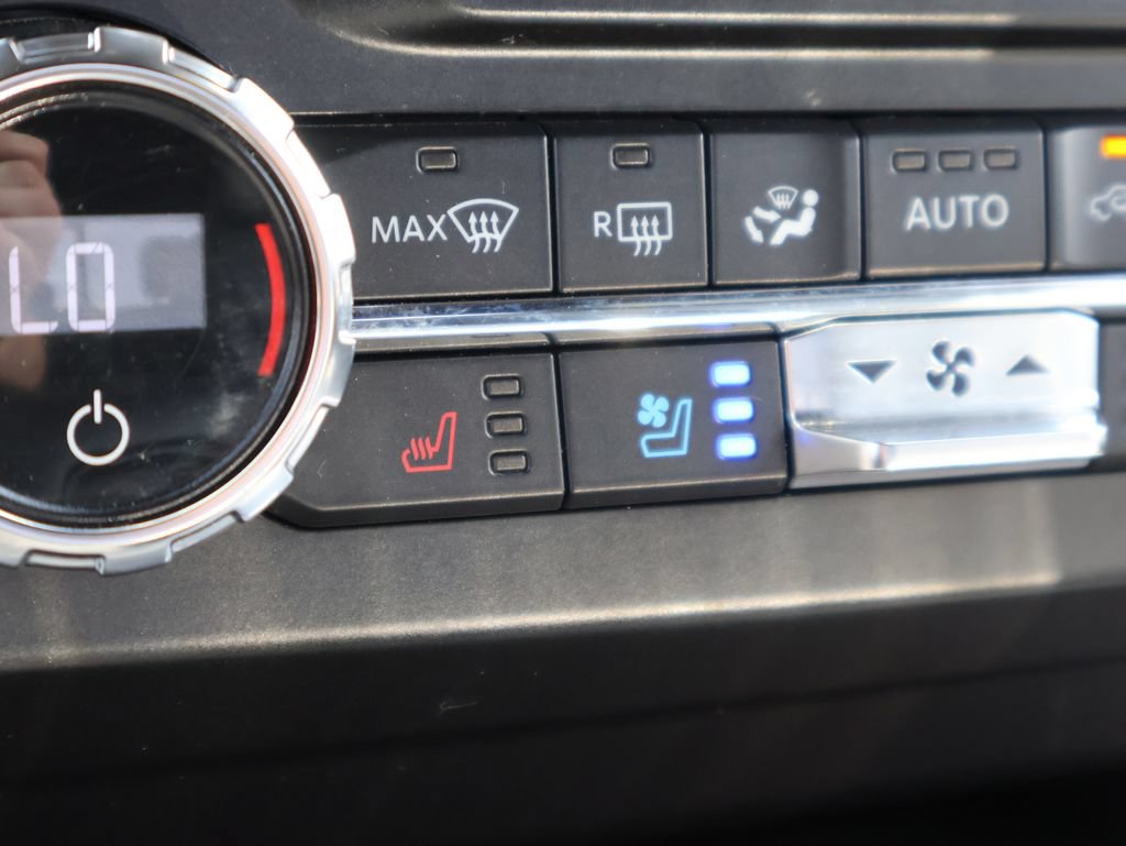Certified 2022 Ford F350 Lariat w/ Lariat Ultimate Package AWD/4WD image 39