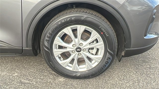 Certified 2023 Ford Escape Active w/ Tech Pack #1 image 9