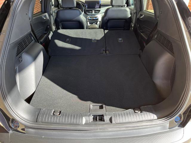 Certified 2023 Ford Escape Platinum image 28