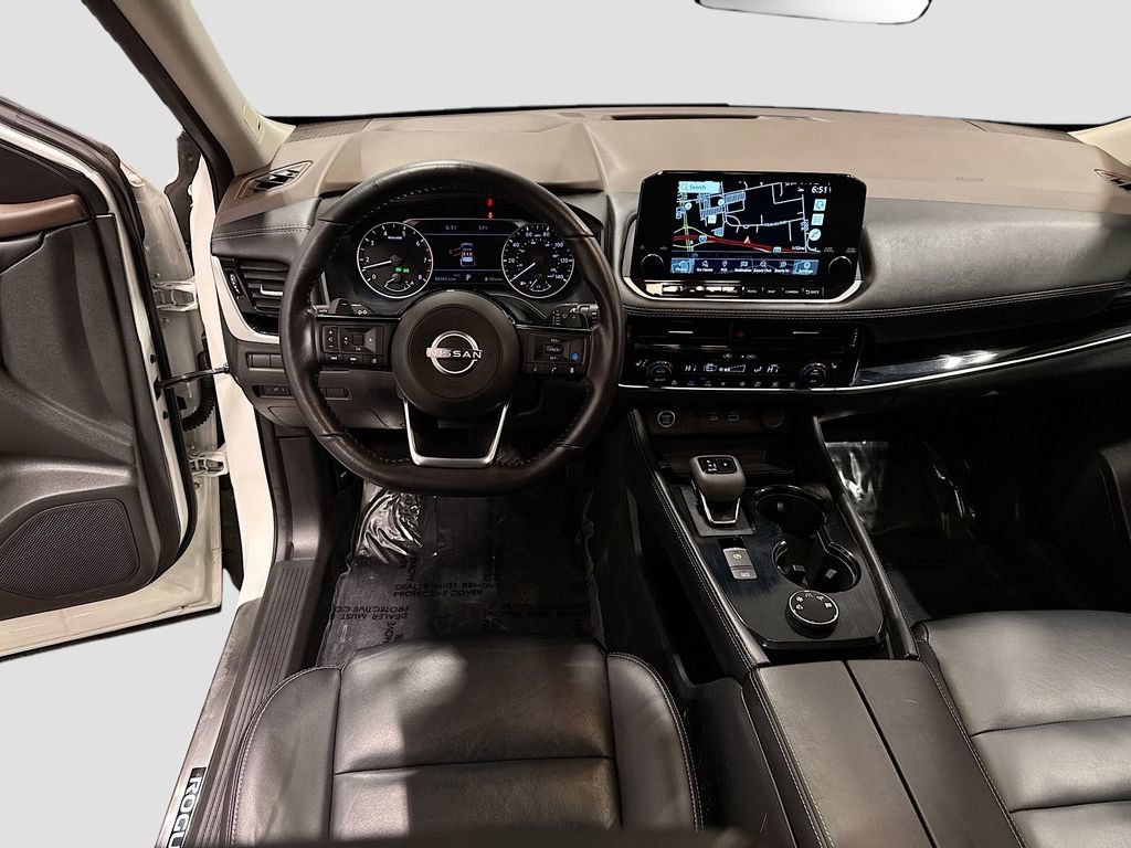 Used 2023 Nissan Rogue SL w/ SL Premium Package image 17