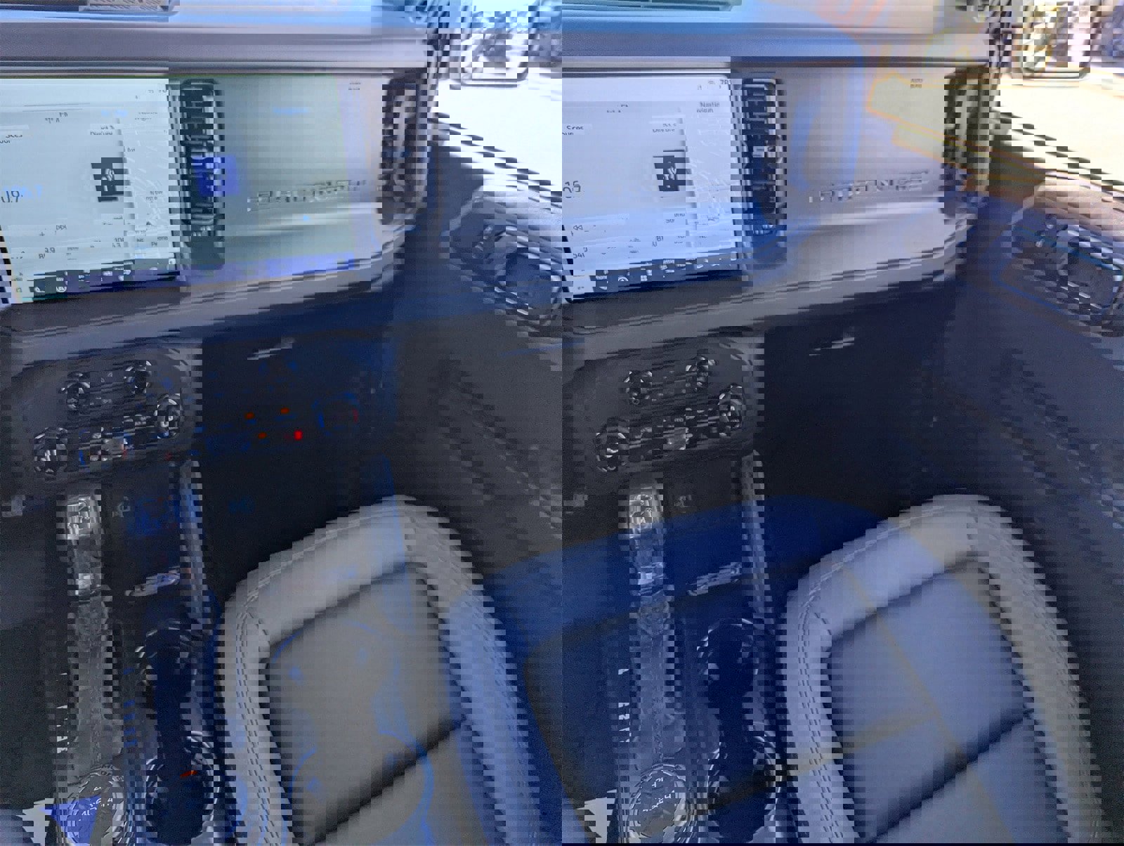 Certified 2024 Ford Bronco Big Bend image 19