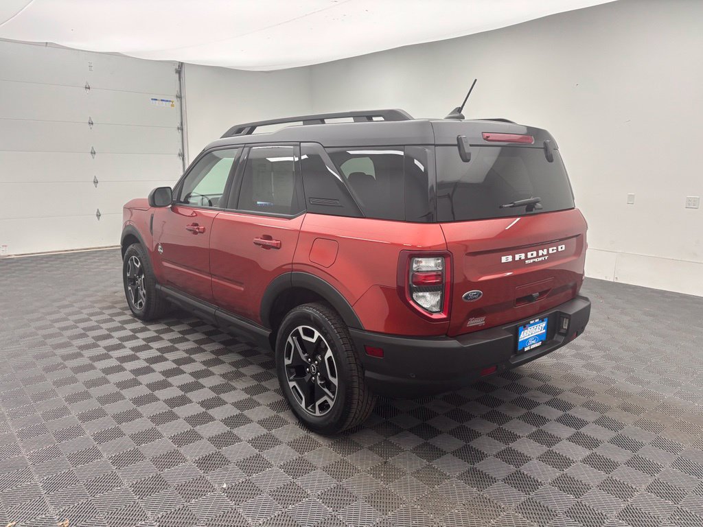 Certified 2022 Ford Bronco Sport Outer Banks w/ Tech Package AWD/4WD image 11
