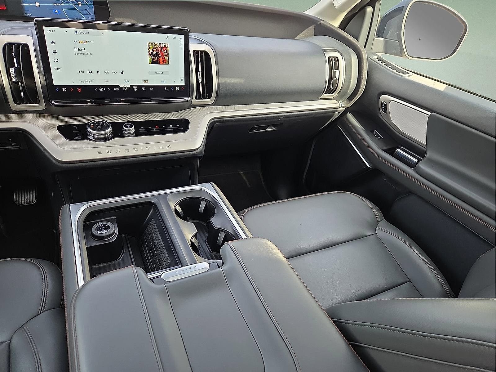 Certified 2025 Ford Expedition Active AWD/4WD image 13