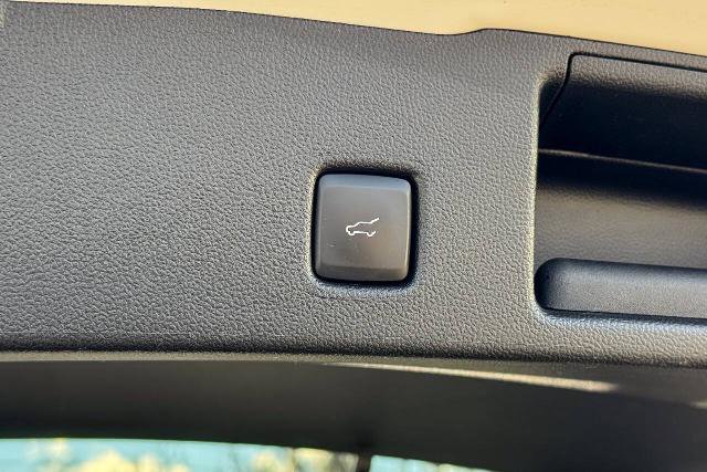 Certified 2022 Ford Escape SE w/ Convenience Package image 13