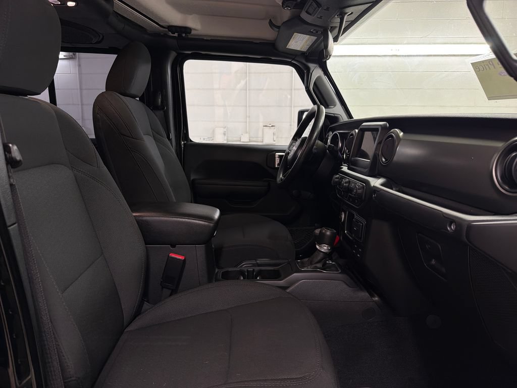 Used 2023 Jeep Gladiator Sport w/ Off Road Group AWD/4WD image 28