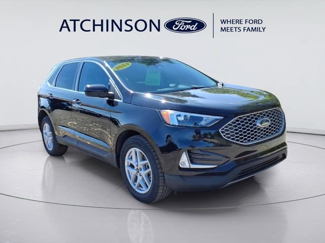 Certified 2024 Ford Edge SEL w/ Convenience Package AWD/4WD image 3