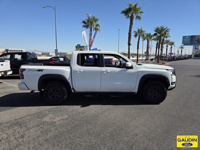 Used 2026 Nissan Frontier PRO-4X w/ Tow Package AWD/4WD image 8