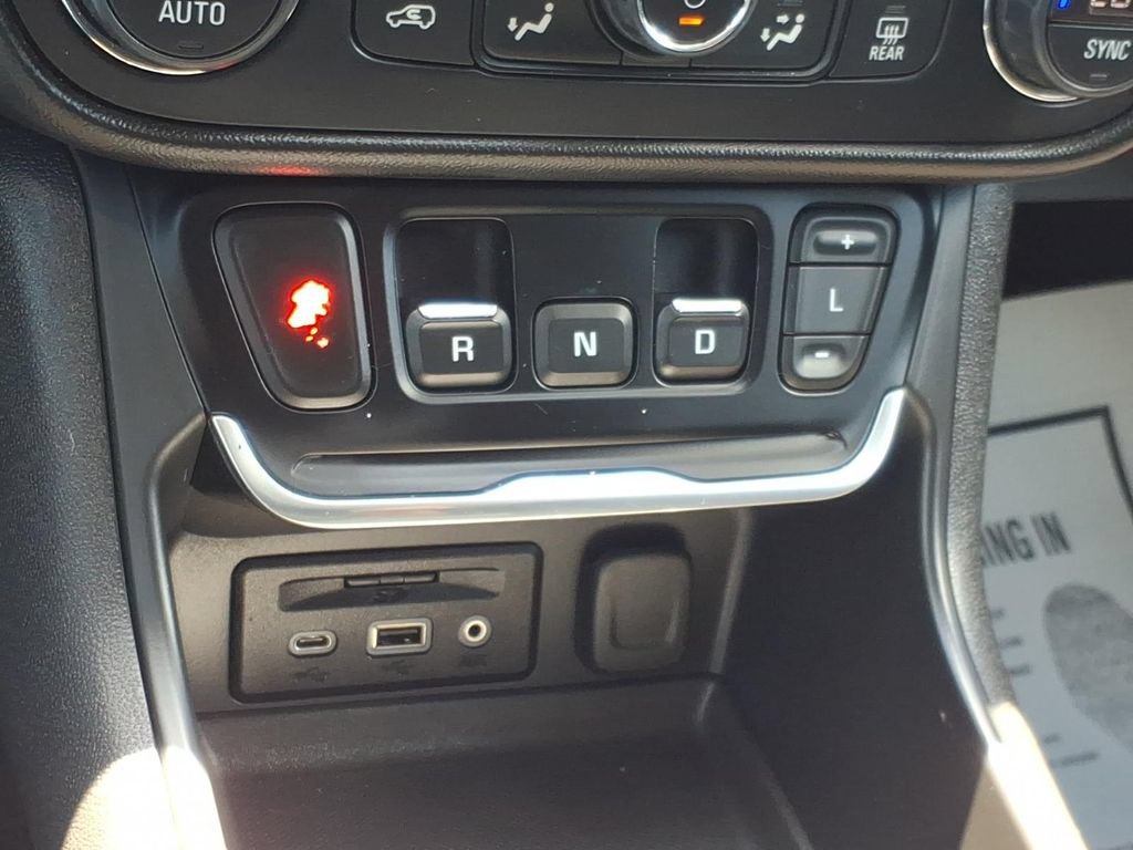 Used 2019 GMC Terrain SLE w/ Driver Convenience Package FWD image 21