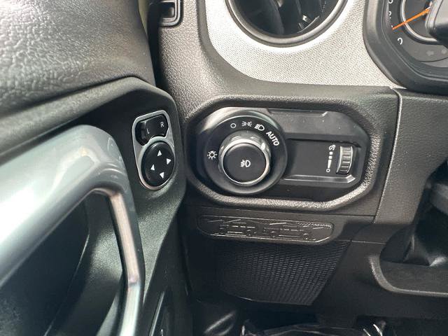 Used 2025 Jeep Wrangler Unlimited Sport AWD/4WD image 24