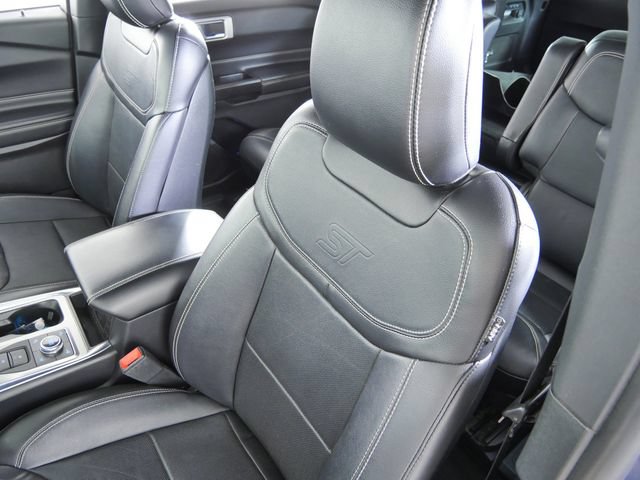 Certified 2020 Ford Explorer ST w/ Premium Technology Package AWD/4WD image 18
