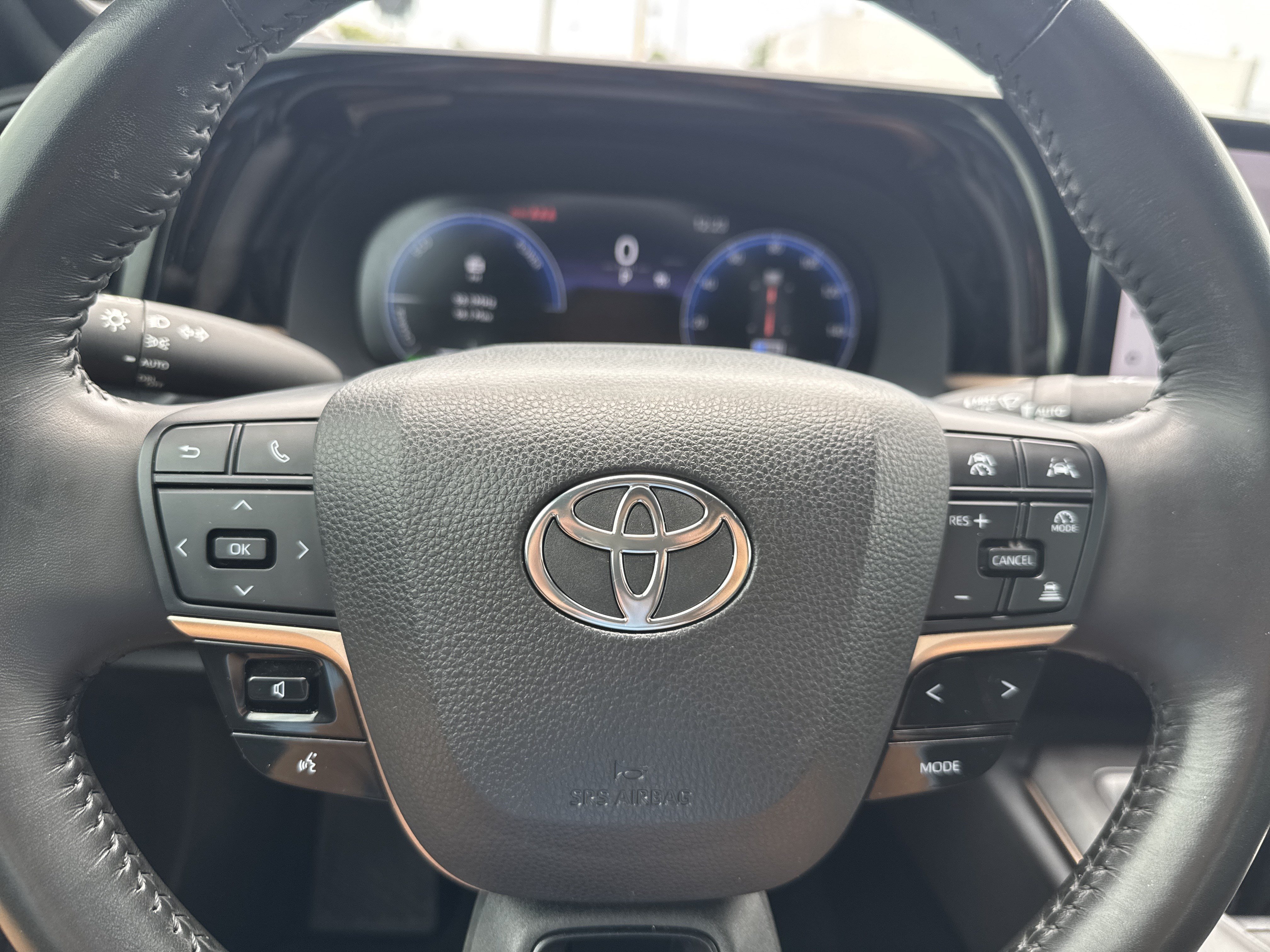 Used 2023 Toyota Crown AWD/4WD image 15