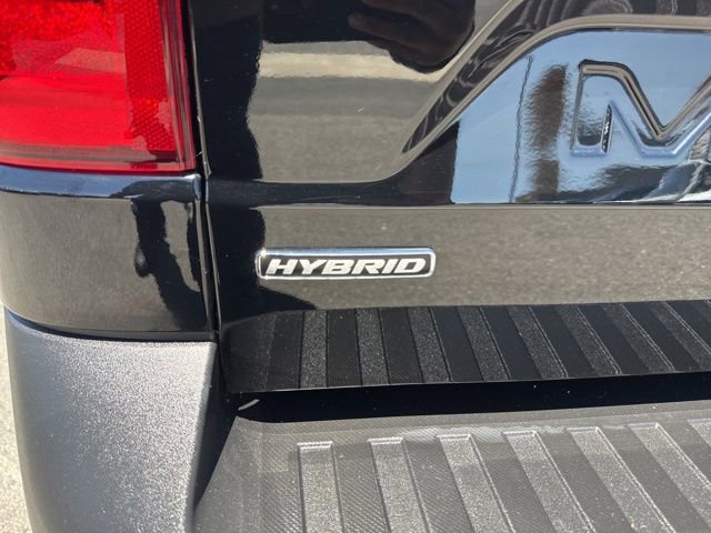 Certified 2023 Ford Maverick XL FWD image 8