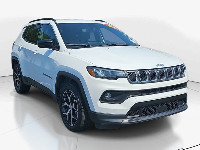 Used 2024 Jeep Compass Latitude