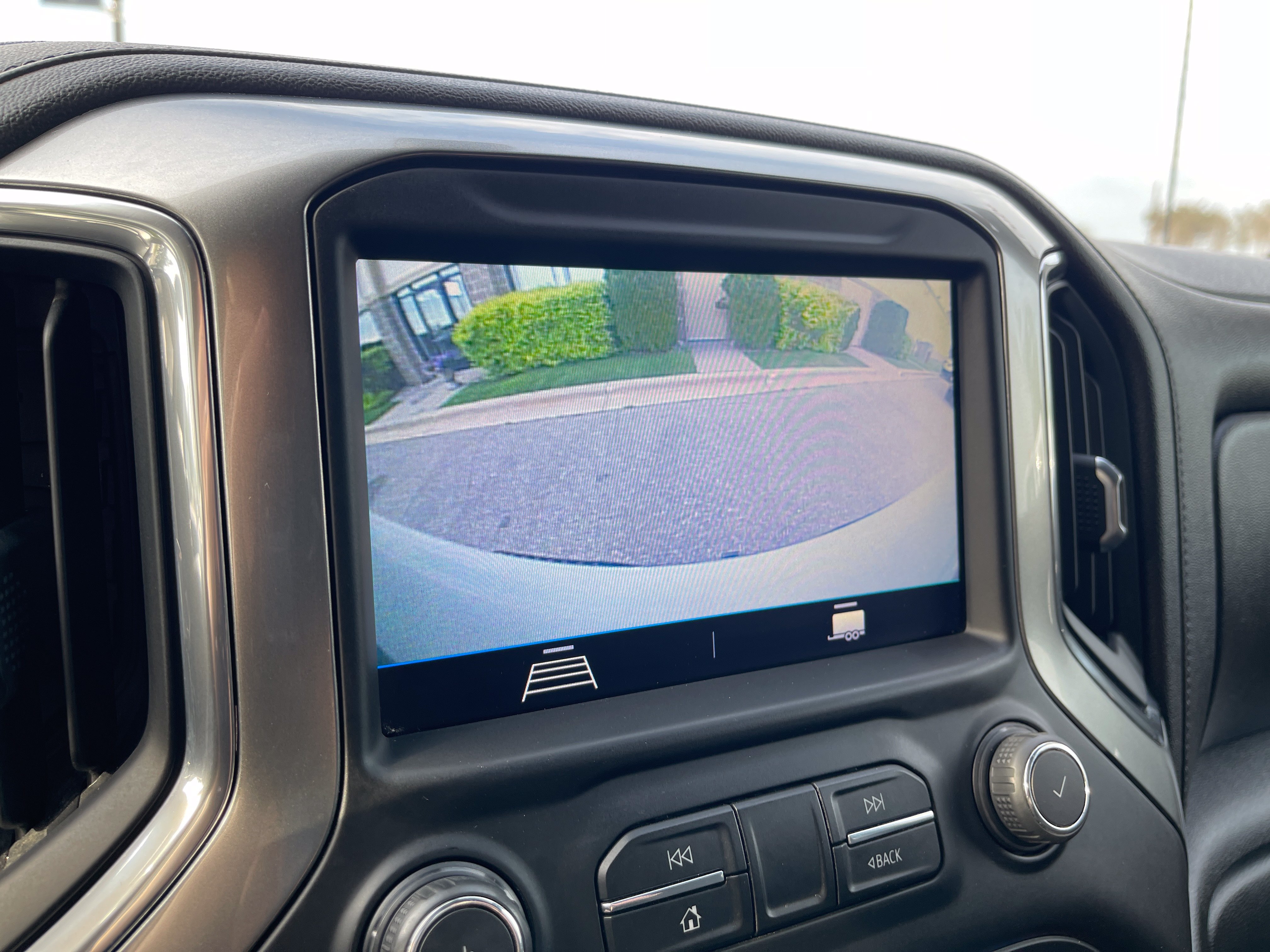 Used 2020 Chevrolet Silverado 1500 LT w/ True North Edition AWD/4WD image 19
