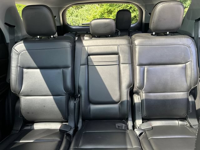 Certified 2022 Ford Explorer XLT w/ Equipment Group 202A AWD/4WD image 42