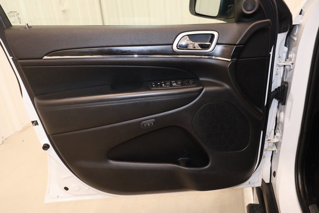 Used 2020 Jeep Grand Cherokee Limited image 14