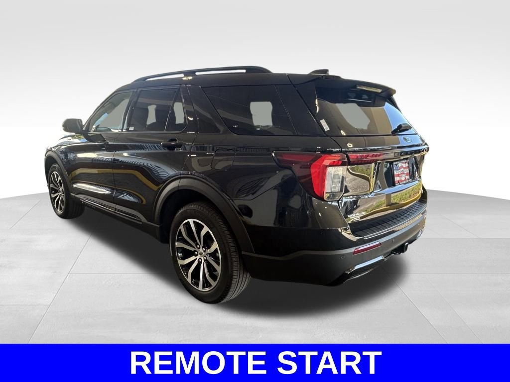 Certified 2025 Ford Explorer ST-Line image 5