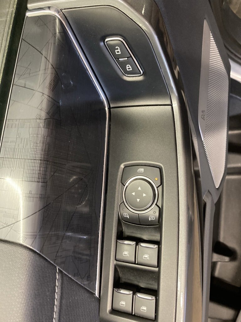 Certified 2022 Ford F150 XLT w/ Equipment Group 302A High image 11