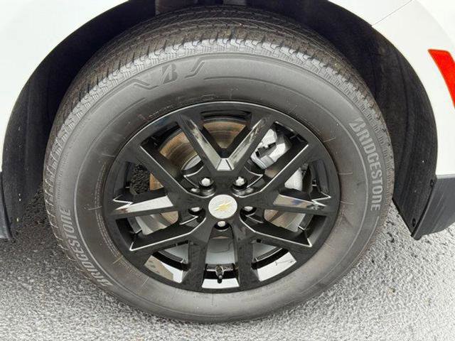 Used 2022 Chevrolet Equinox LT w/ LPO, Floor Liner Package image 9