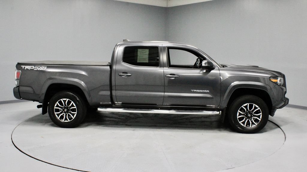 Used 2022 Toyota Tacoma TRD Sport w/ Technology Package AWD/4WD image 11