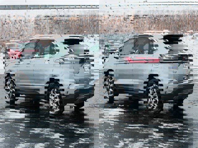 Certified 2024 Ford Edge SEL image 3