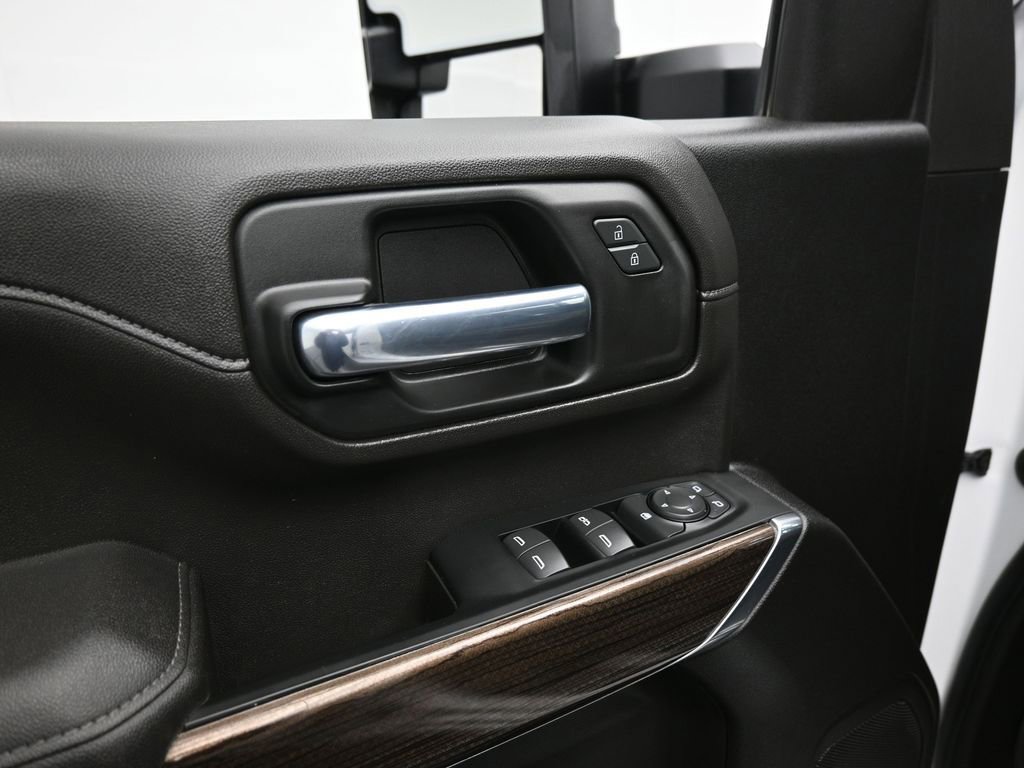 Used 2023 Chevrolet Silverado 2500 LT image 11