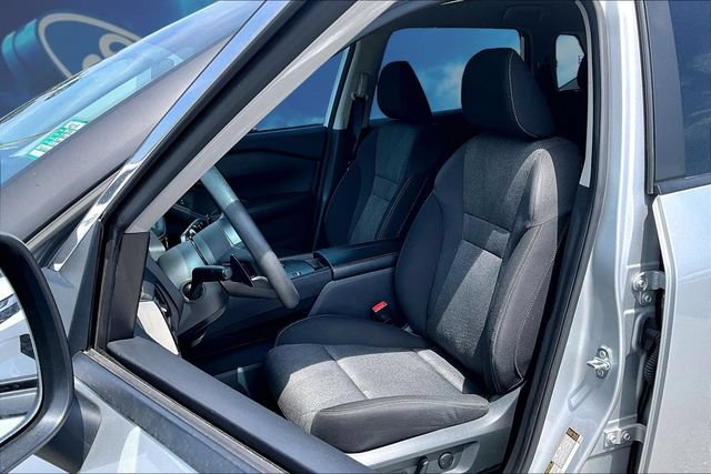 Used 2024 Nissan Rogue SV FWD image 22