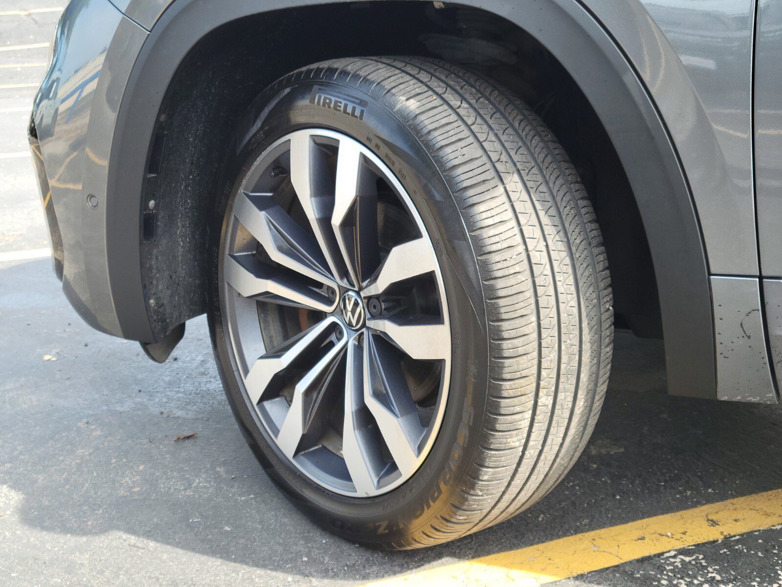 Used 2023 Volkswagen Atlas SEL Premium image 34