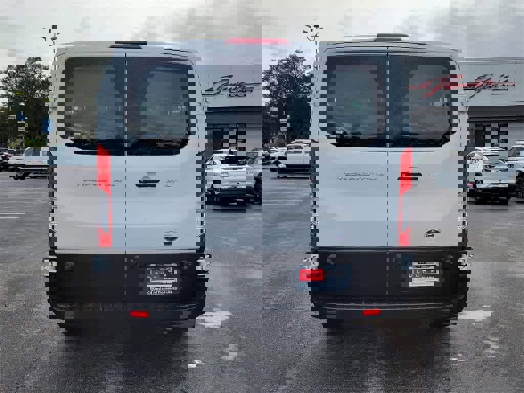 Certified 2020 Ford Transit 350 XLT image 4