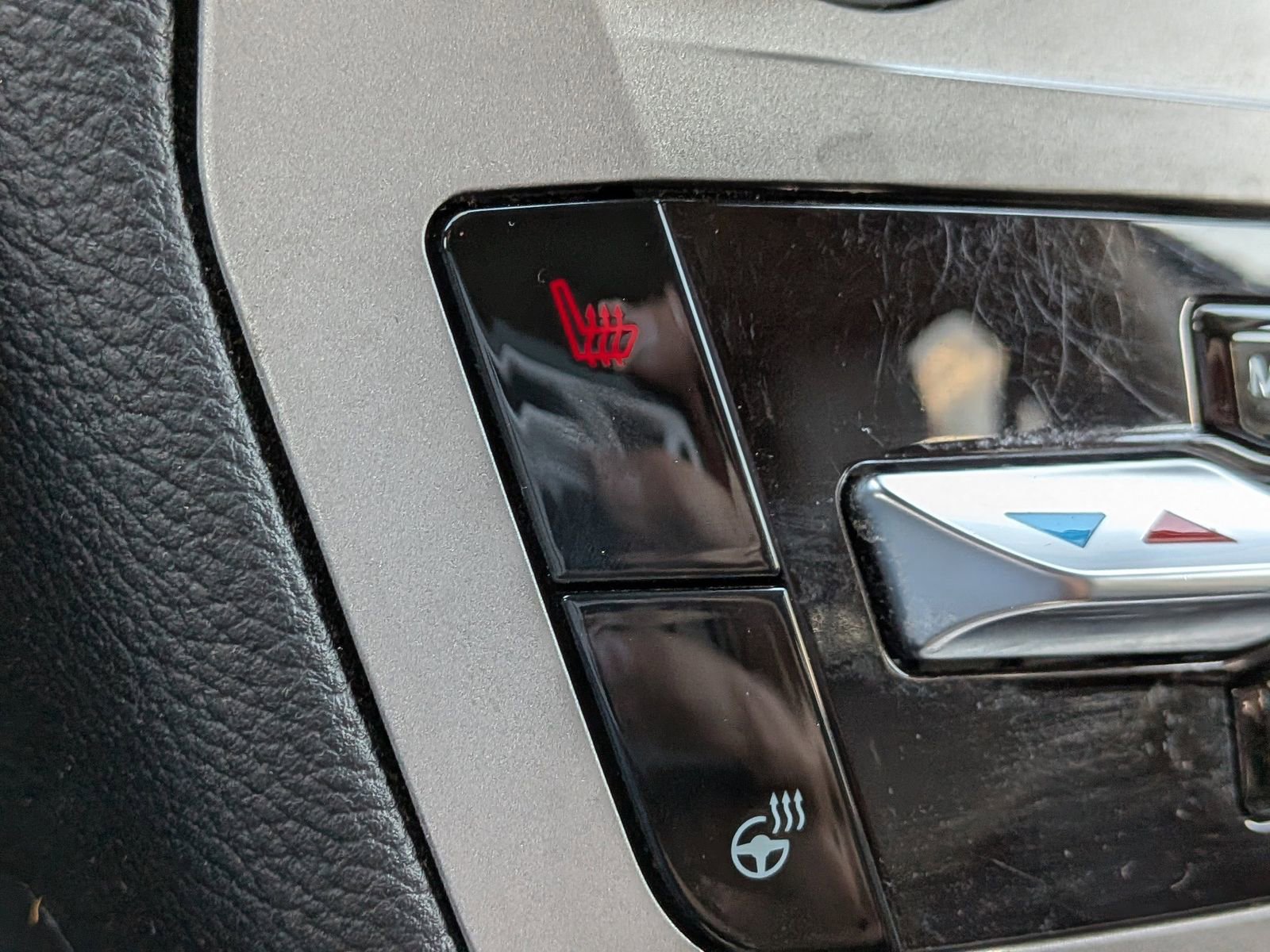 Certified 2023 Ford Explorer XLT w/ Equipment Group 202A image 26