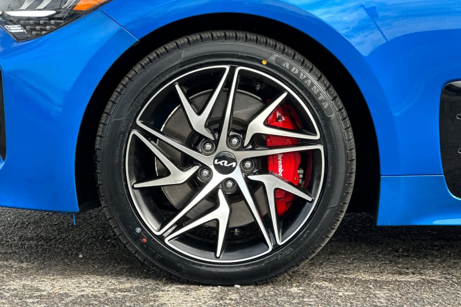 Used 2023 Kia Stinger GT-Line w/ Sun & Sound Package image 27