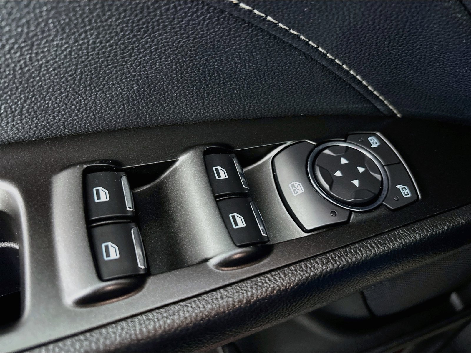Certified 2019 Ford Fusion Titanium FWD image 18
